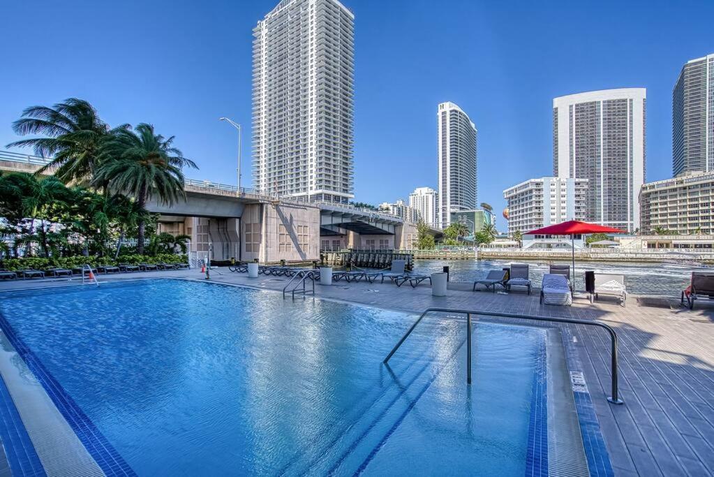 High-Floor Oceanview Apartment Hallandale Beach Εξωτερικό φωτογραφία